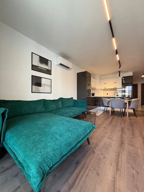 Successful Airbnb property: Spacious 2 BR | Sofia Center | Free Garage|2 Baths in Зона Б 5 3