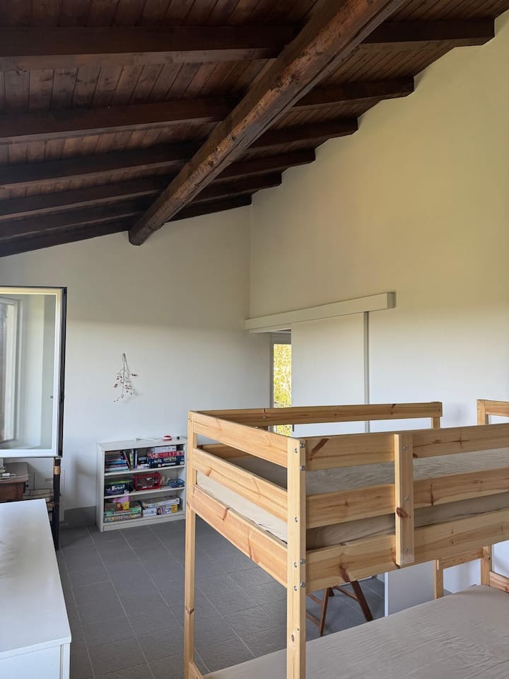 საძინებელი 2