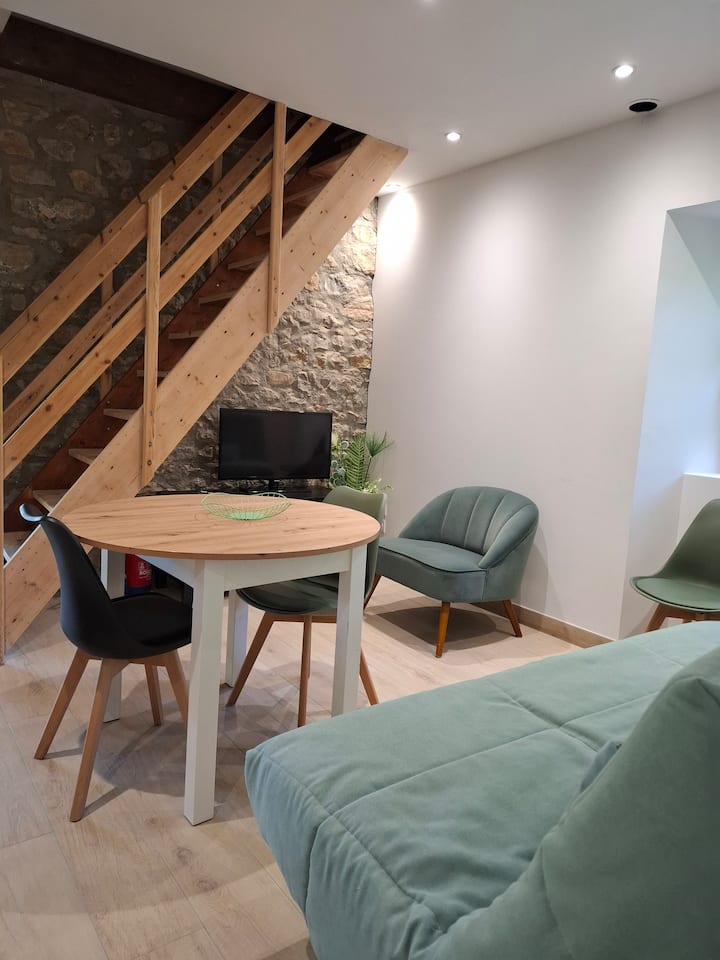 Gites " Le Grand Vallat" L'vert - Balazuc