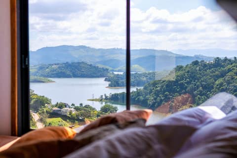 Landscape Chalets - Lakeview, lush view!
