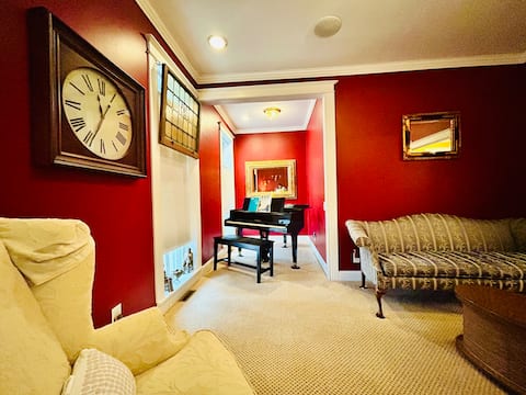 Historic Abode • 3BR Downtown Rochester Haven