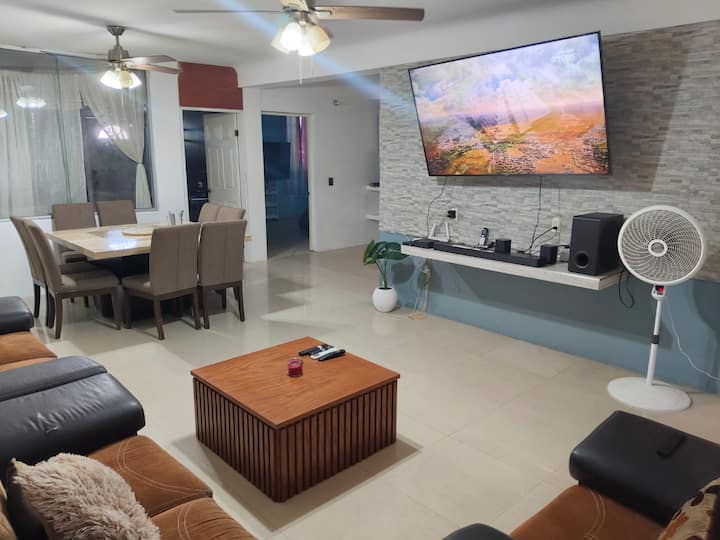 Casa Familiar Muy Amplia Y Cómoda. - Tampico