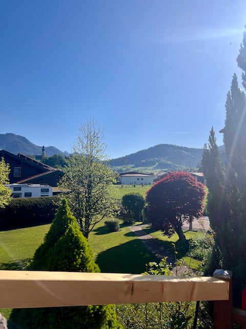 Hasenchalet Whg.2, 50m2, ChiemgauKarte, Badewanne