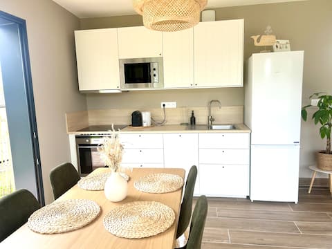 Top performing Airbnb: House TRIBORD Near the beaches in Trégastel