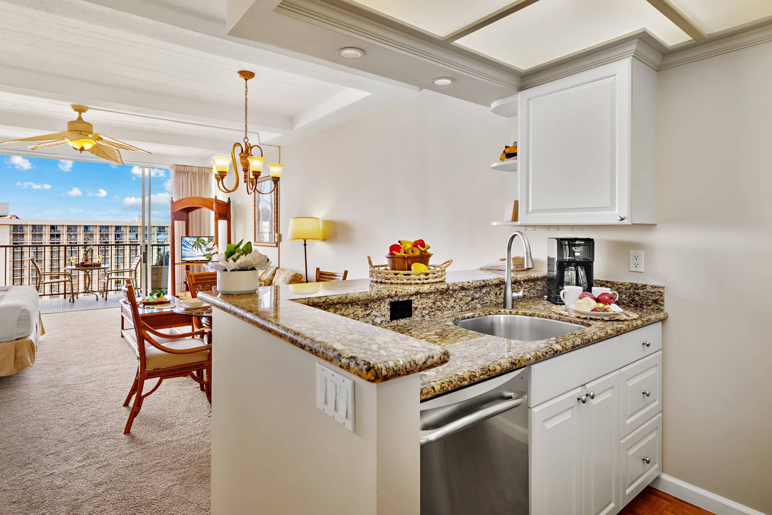 Condo in Lahaina · ★4.67 · Studio · 1 bed · 1 bath - Image 14