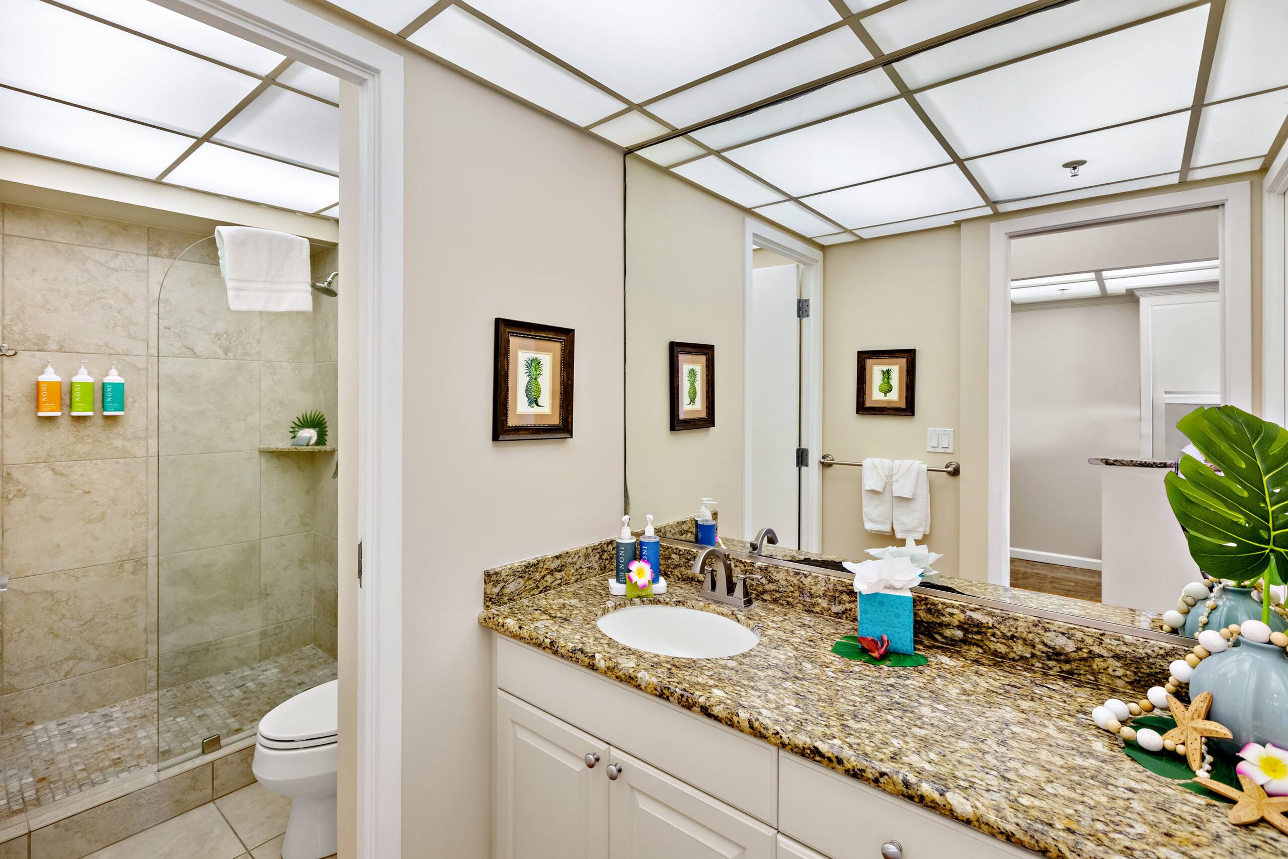 Condo in Lahaina · ★4.67 · Studio · 1 bed · 1 bath - Image 18