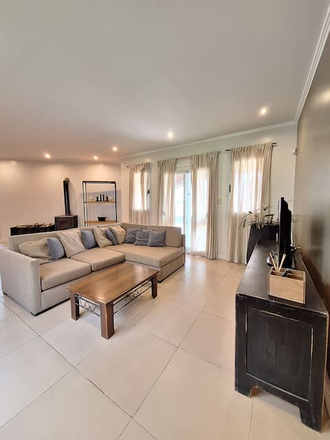 Top Airbnb: Petion Country House in Partido De Cañuelas