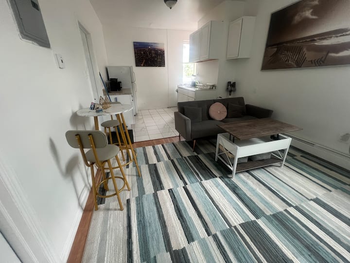 Cozy 2bd In Woodside! - Forest Hills - Queens NY