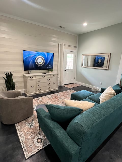 Cozy apartment with Sunset Views