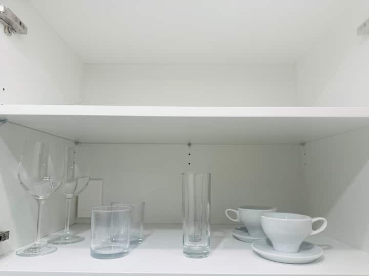 Full kitchen image 1