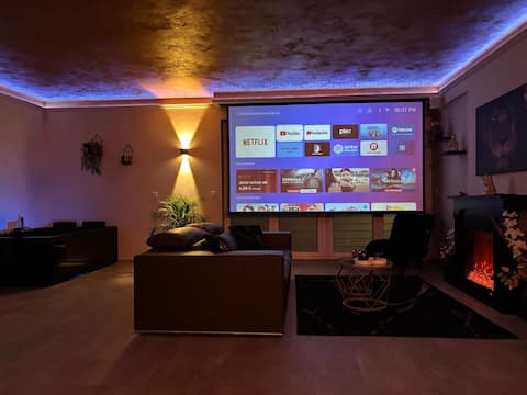Erfolgreiche Airbnb-Immobilie: Wellness Suite in Ostviertel