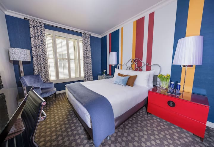 Elegant Queen Room Near Union Square - San Francisco, CA