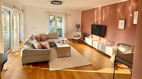 Beliebte Airbnb-Anzeige: Studio³ - Modern Living Würzburg in Würzburg