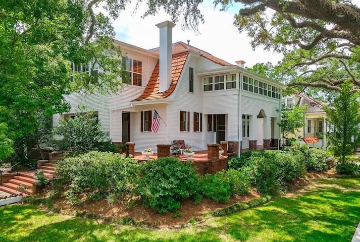 Spacious Estate w/ Bar + Views