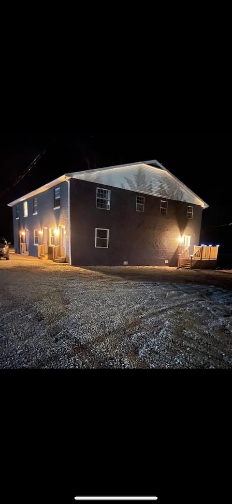 Gods Country Lodging home in delbarton
