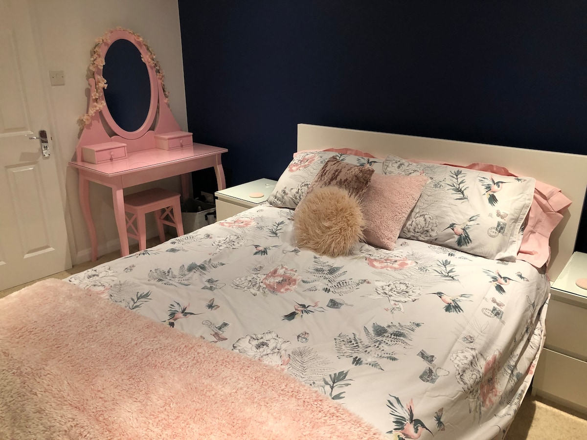 غرفة النوم 1