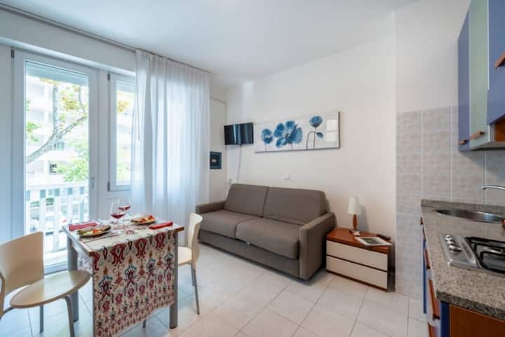 Aparthotel Idéal Près De La Plage De Bibione Pour - Bibione Pineda