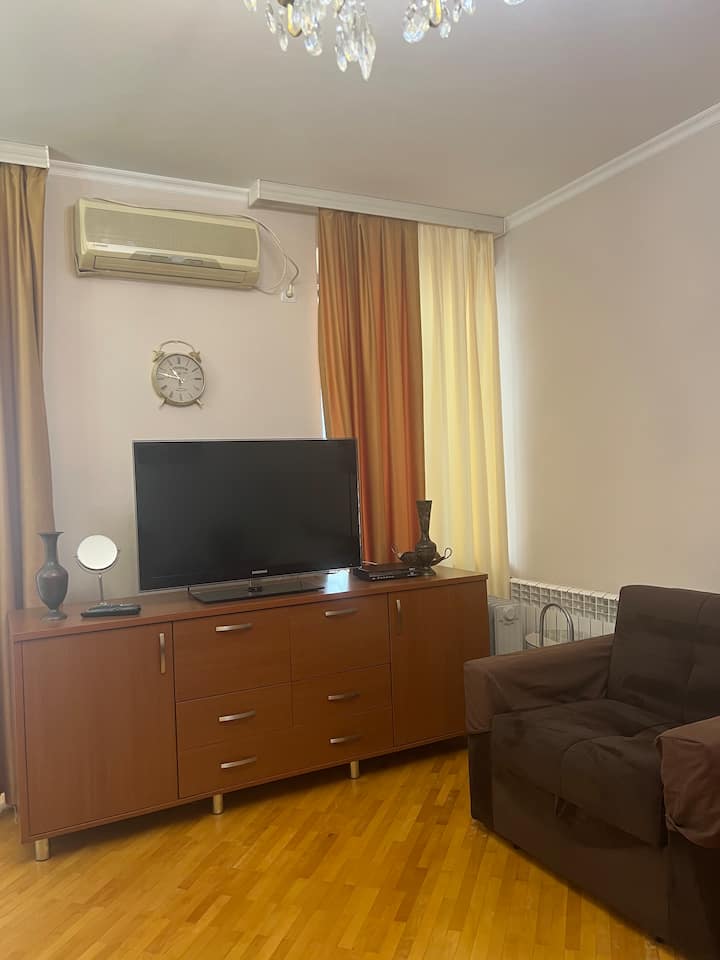 Gogol Apartment/nizami Str/2 Min - Baku