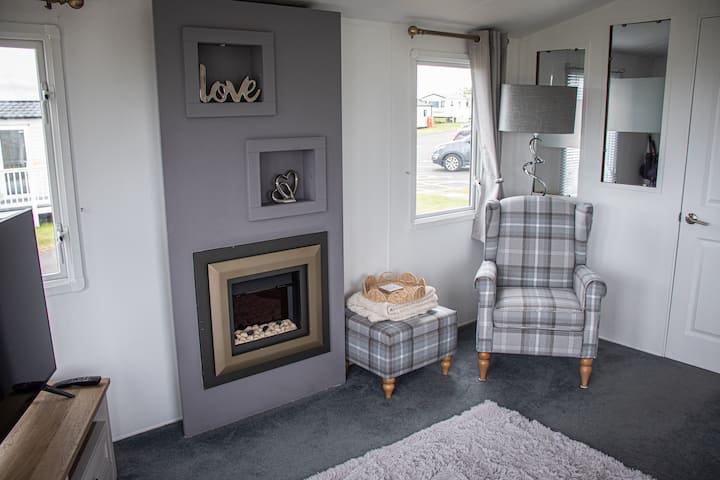 Coastal Caravan, Lovely Sea View - Northumberland
