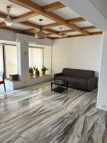 Jade Stays managed Airbnb listing 1