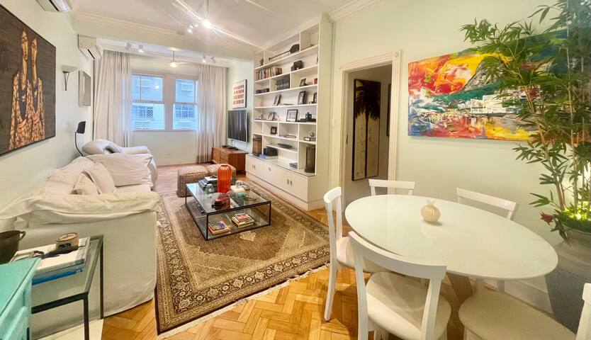 Novo Leblon lindo 3 quartos c/vaga próx a praia