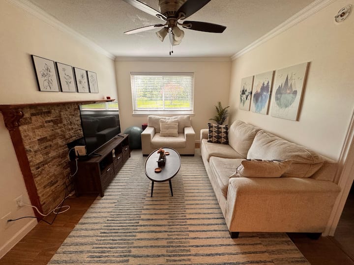 2 Bedrooms/2 Baths In Energy Corridor / Near I-10 - Houston, TX