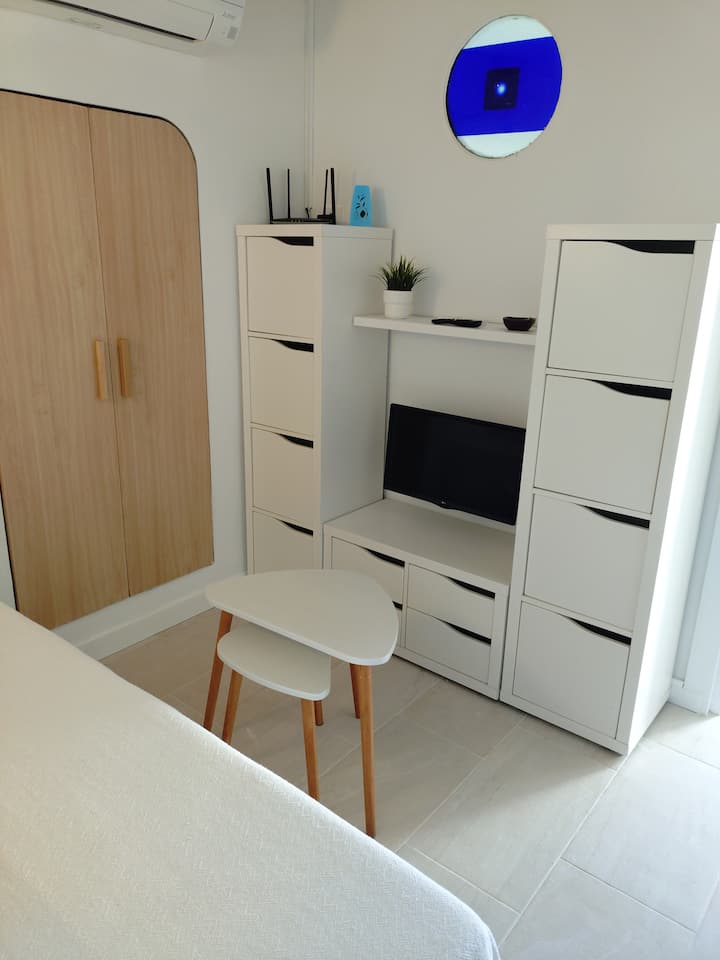 Lloret . Mini Appartement Avec Piscine Et Pk. - Costa Brava