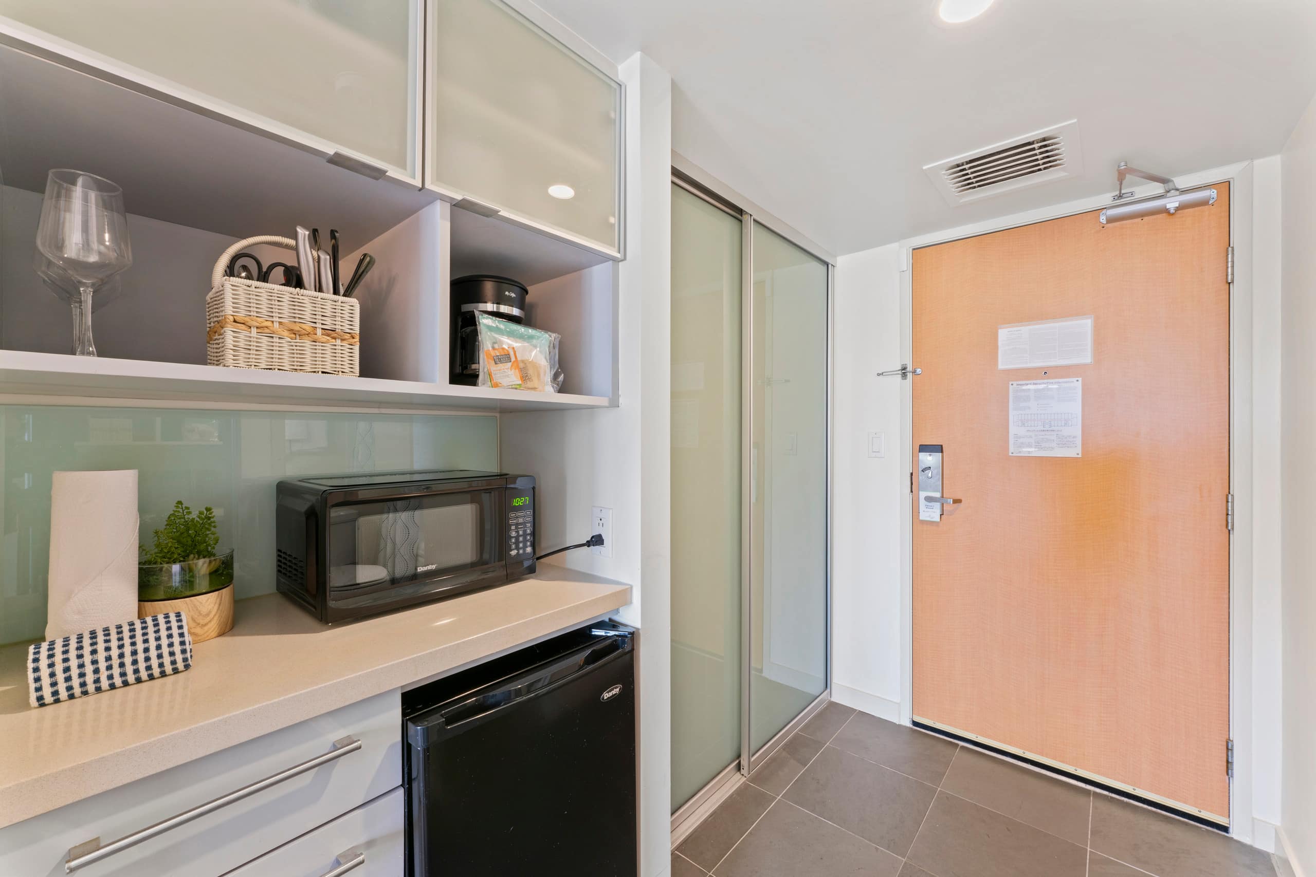 *Special OFFER Ala Moana 2 beds (AMH1529) - Image 7