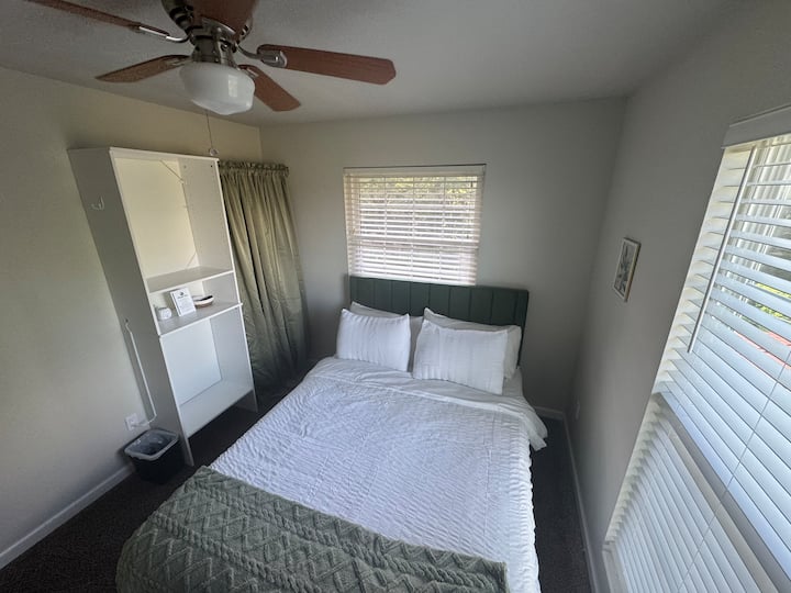 საძინებელი 4