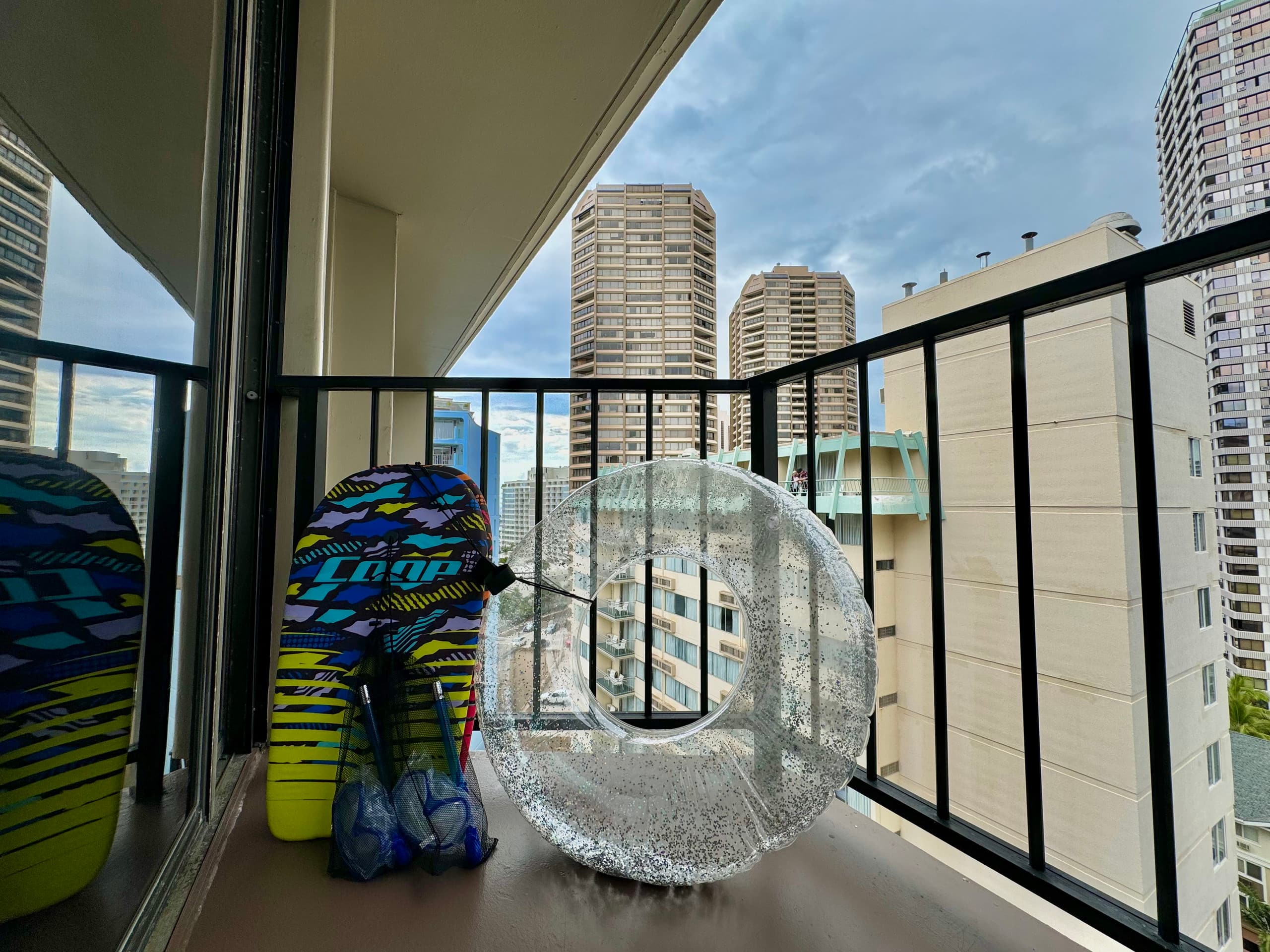 Hotel in Honolulu · ★4.93 · 1 bedroom · 1 bed · 1 private bath - Image 12