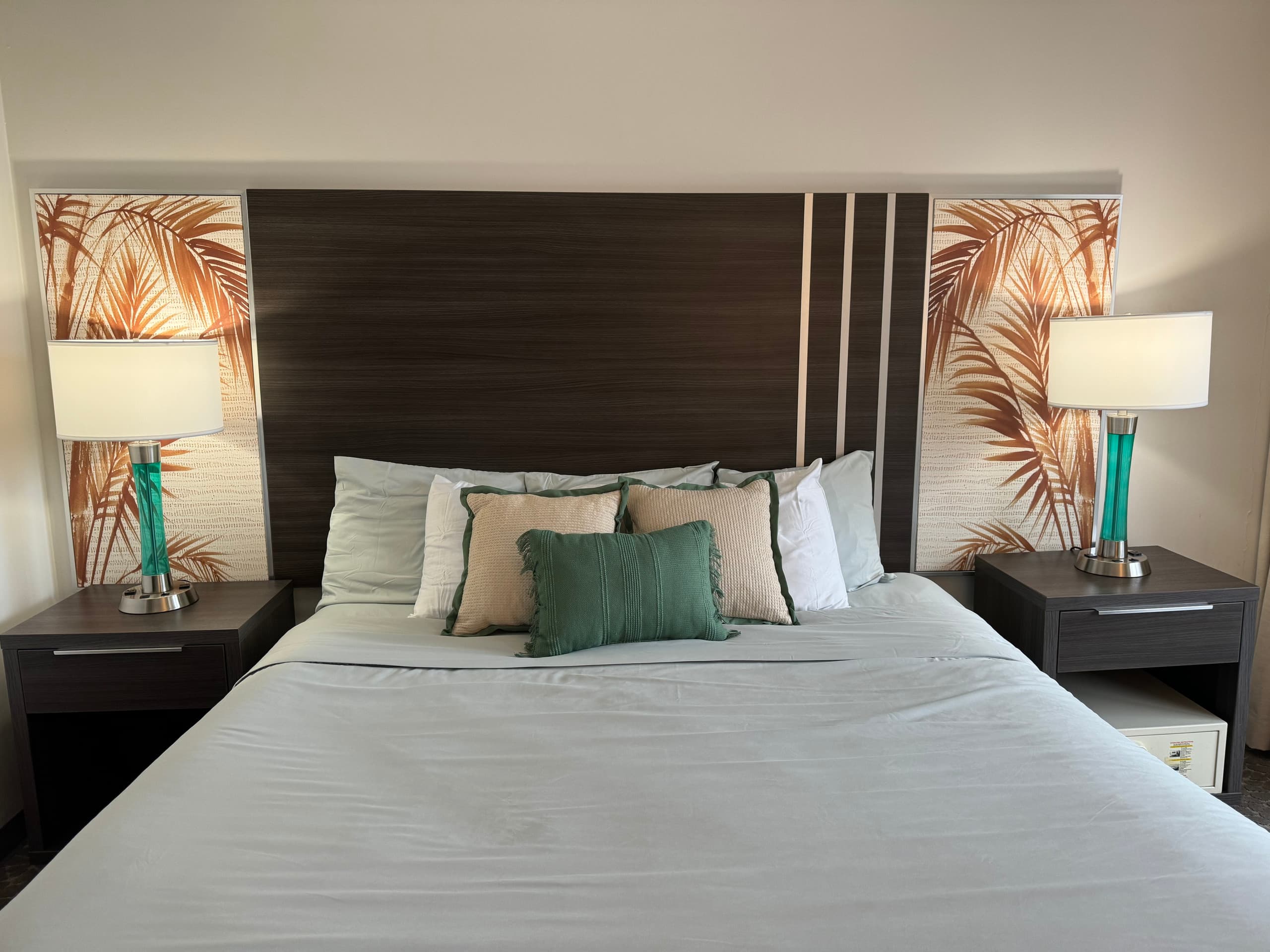 Hotel in Honolulu · ★4.93 · 1 bedroom · 1 bed · 1 private bath - Image 10