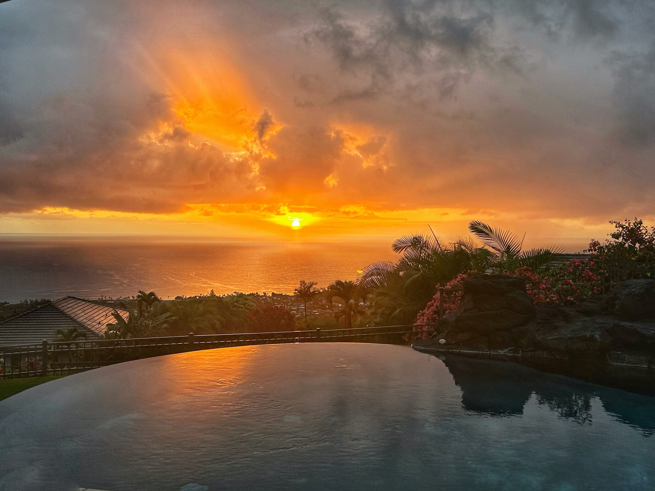Home in Kailua-Kona · ★4.94 · 3 bedrooms · 3 beds · 3 baths - Image 11