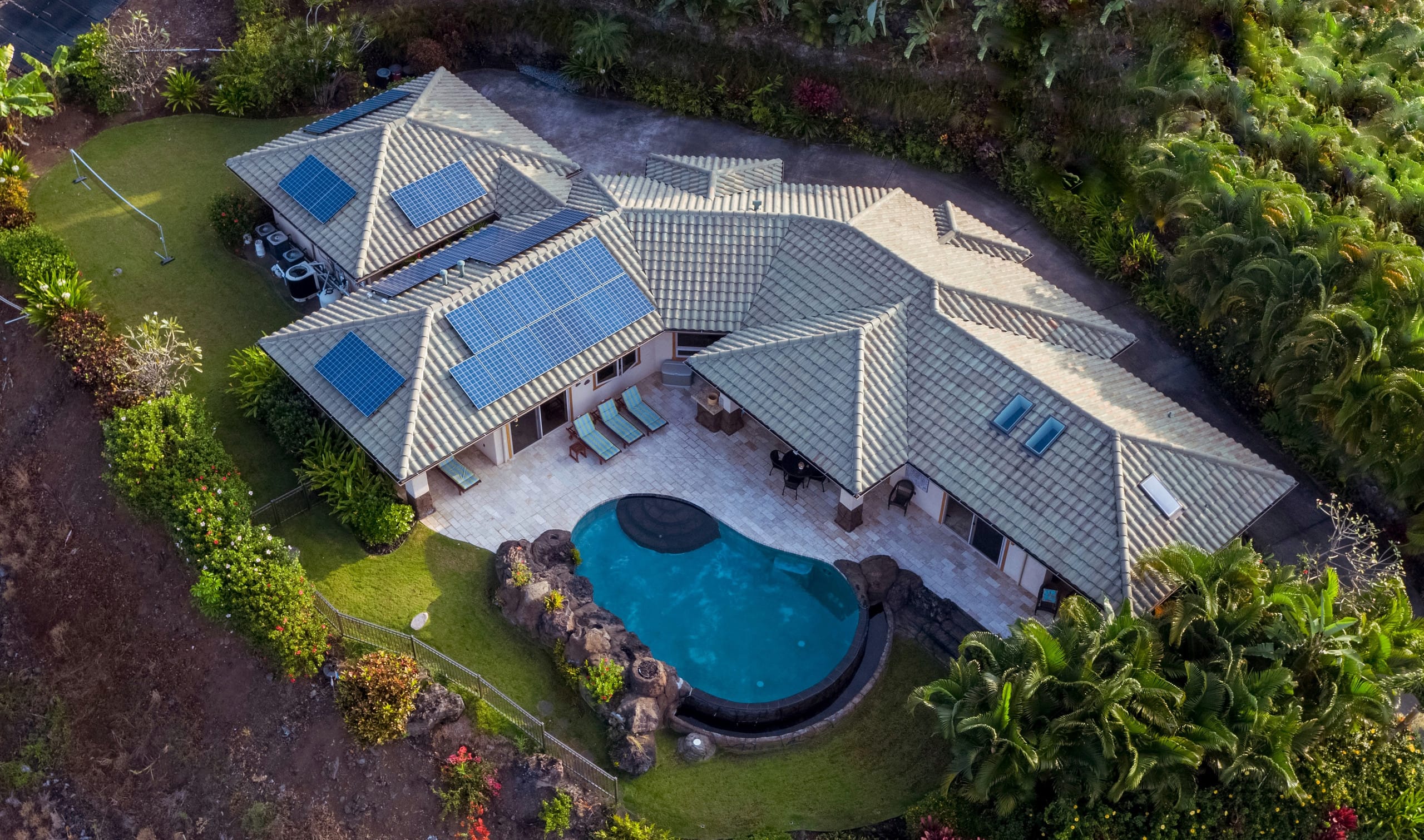 Home in Kailua-Kona · ★4.94 · 3 bedrooms · 3 beds · 3 baths - Image 10