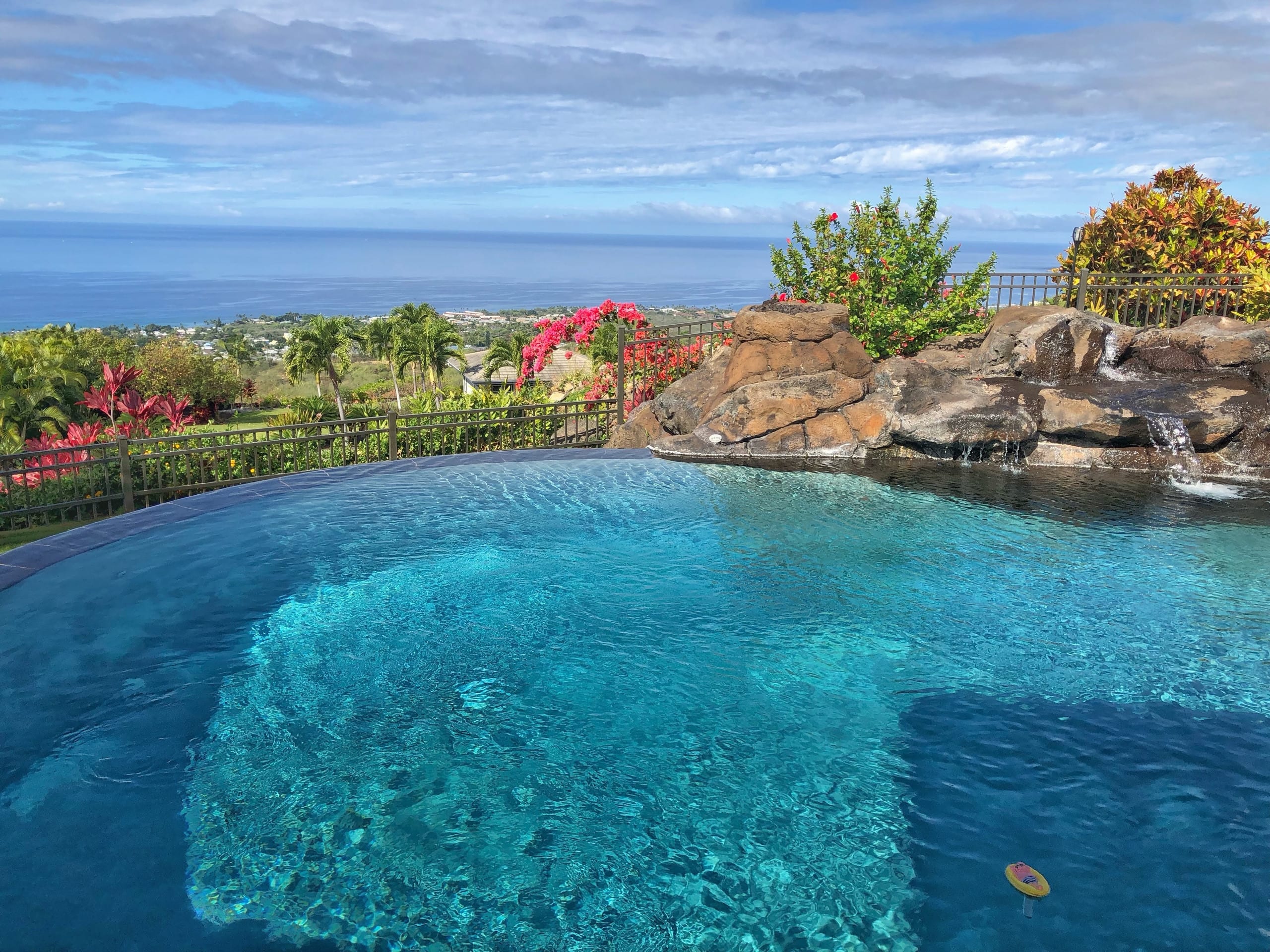 Home in Kailua-Kona · ★4.94 · 3 bedrooms · 3 beds · 3 baths - Image 6
