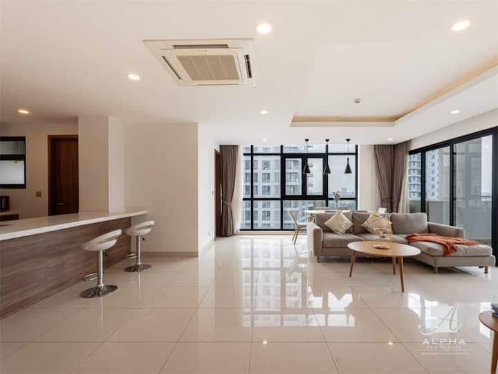 Elegant & Spacious 3br2wc In Pp-infinity Pool/gym - Phnom Penh