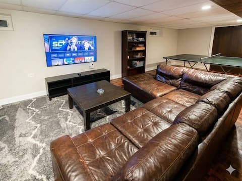Townhome with Game Zone, Big Beds, & Smart TVs