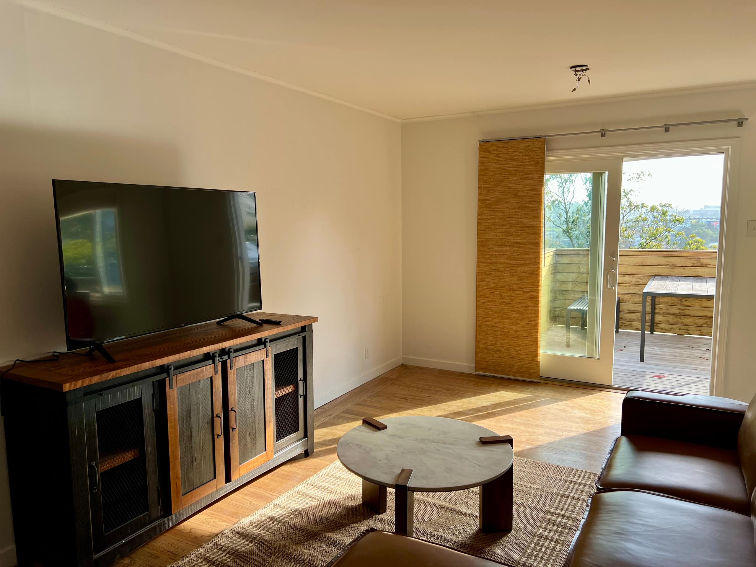 Home in San Francisco · ★4.71 · 2 bedrooms · 2 beds · 1 bath - Image 13