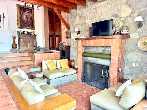 Top performing Airbnb: Country house in Chaclacayo in Antioquía