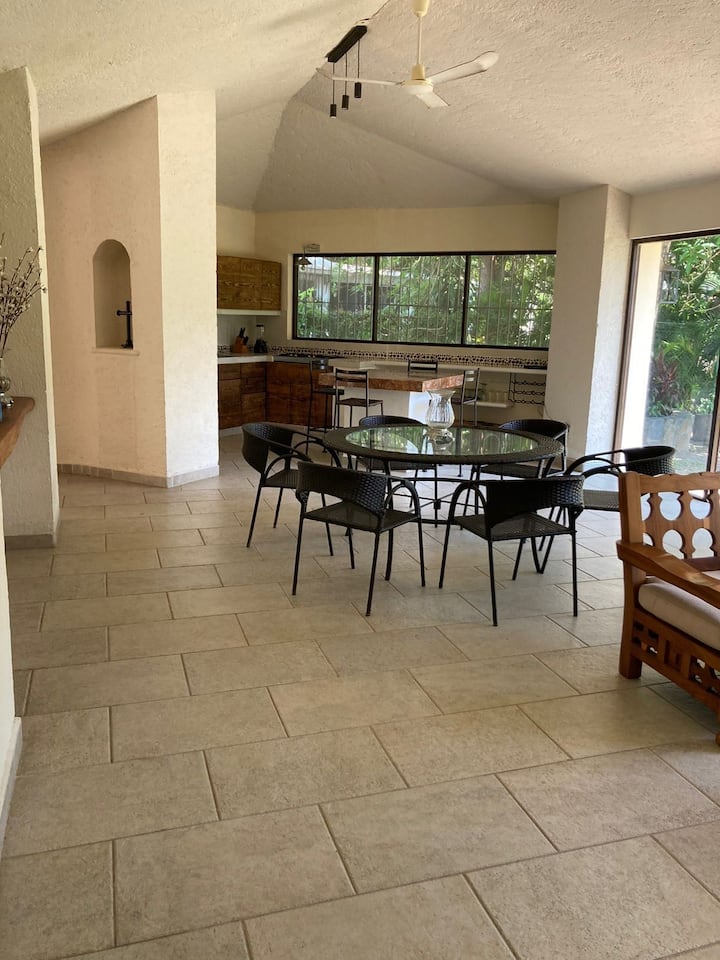 Casa En Zona Campo De Golf - Zihuatanejo