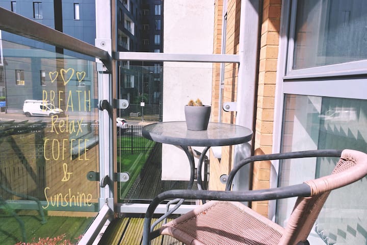 2-Bed Ensuite + Balcony & Free Secure Parking
