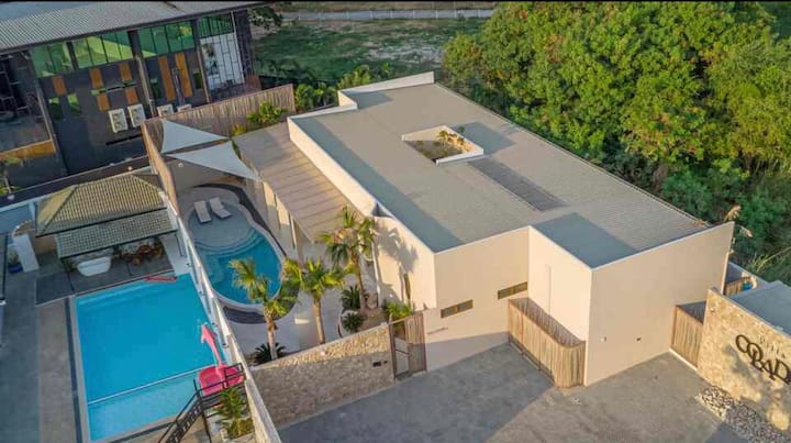 芭提雅Colada Villa|中天海滩豪华 10 卧高端度假别墅 - Pattaya