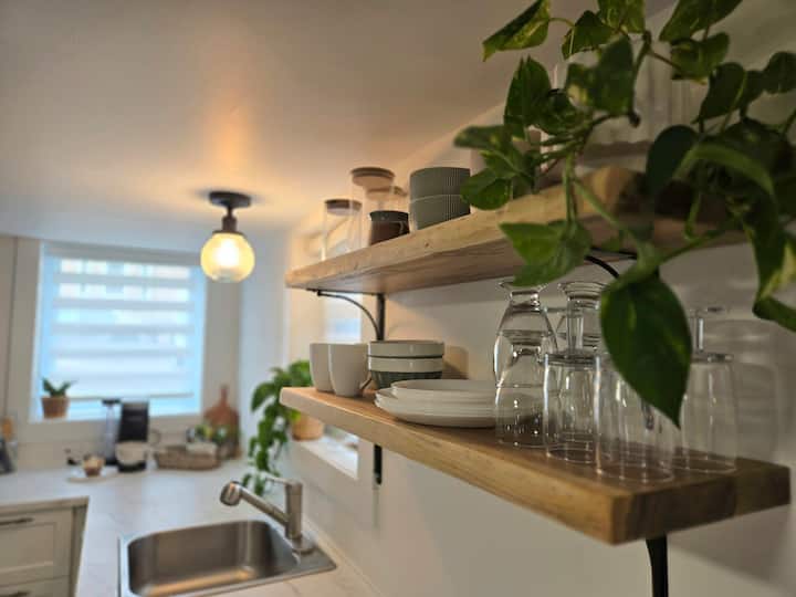 10 Mins From Old Québec City | Stylish Studio - Quebec City
