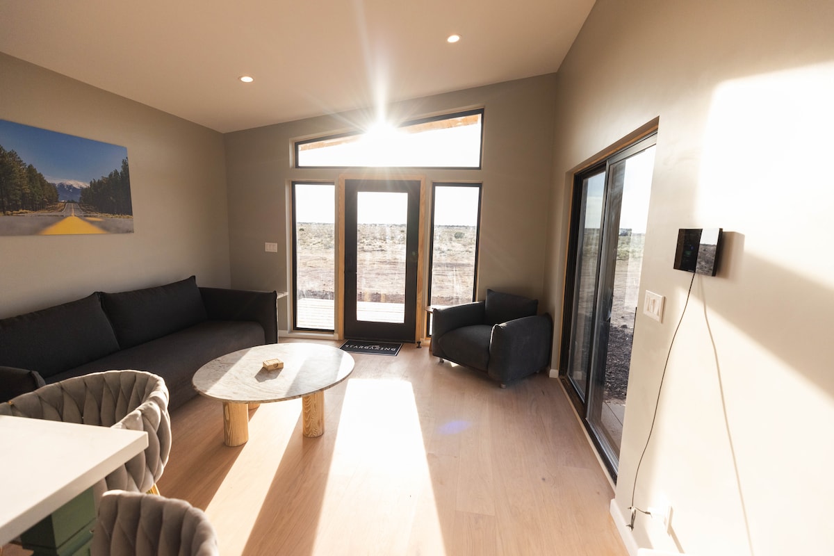 Popular Airbnb listing: Rated the Best Stargazing Tiny Home Grand Canyon in Valle