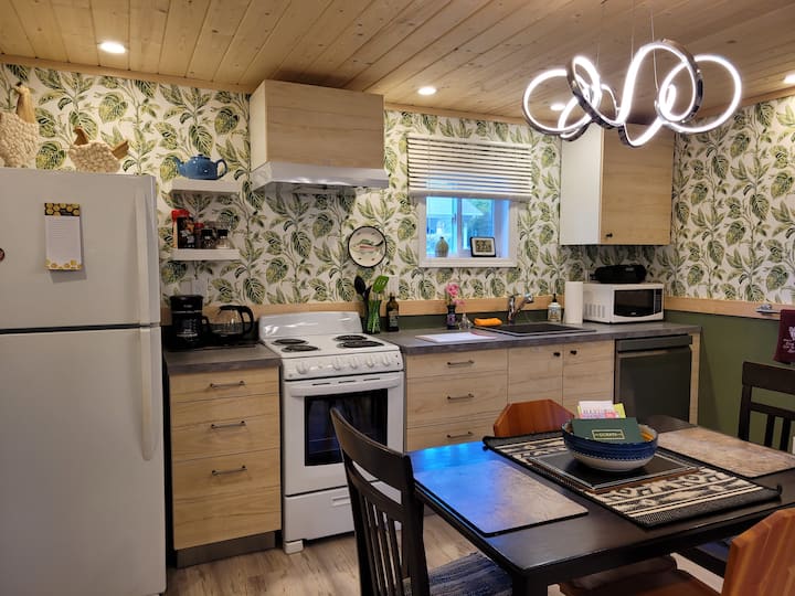 Cozy Guest House In Nakusp - Nakusp