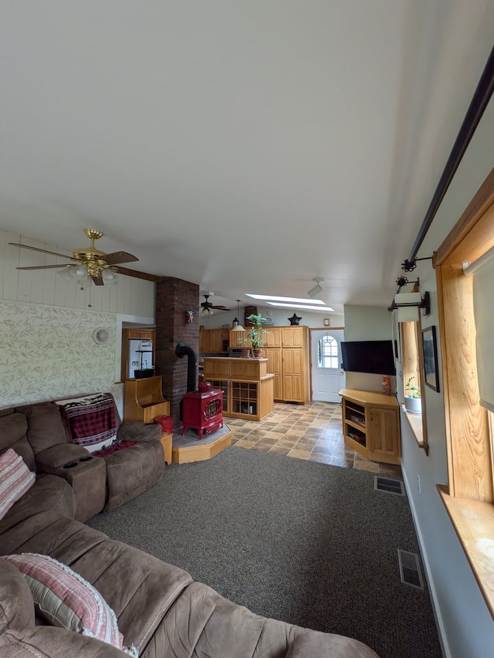 Connor Township Quick Stay. Hot Tub/trail Access. - 아카디아