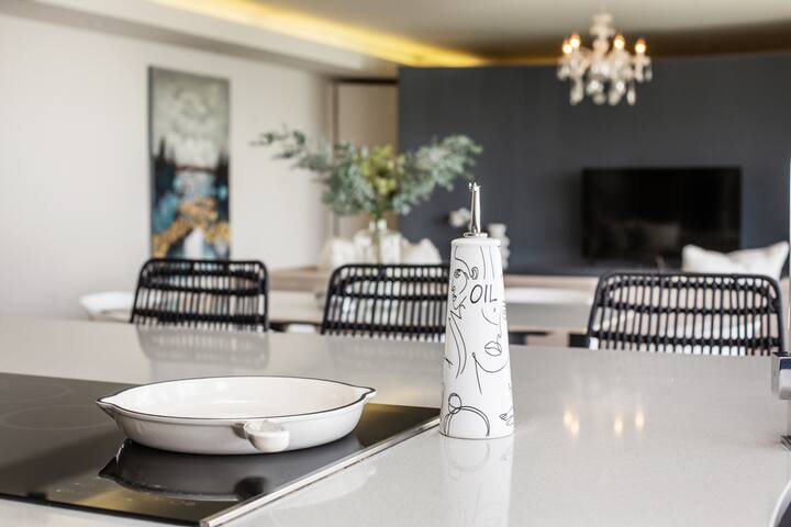 Contemporary Design 4Bedroom •Pool•AtlanticViews gallery image 3