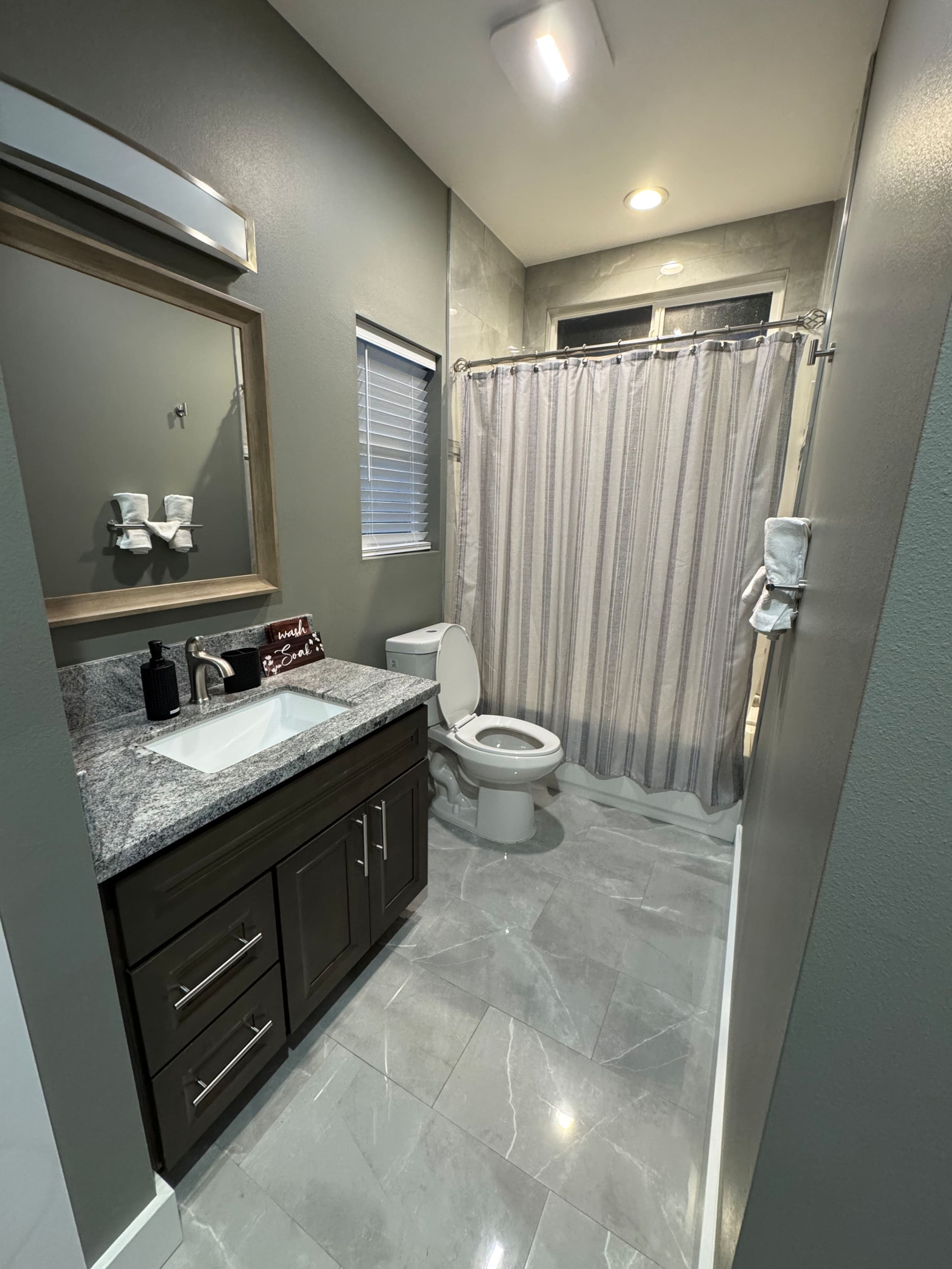 Guesthouse in Hawaiian Paradise Park · ★4.89 · 1 bedroom · 1 bed · 1 private bath - Image 20