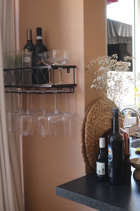 Top performing Airbnb: Apartment in central Pijp area in Sarphatiparkbuurt