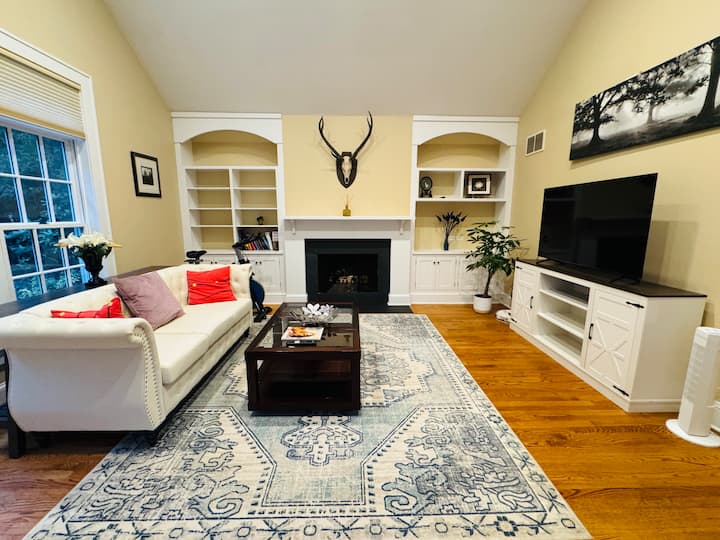 Lakeside Retreat In Princeton, Close To Downtown - Princeton, NJ