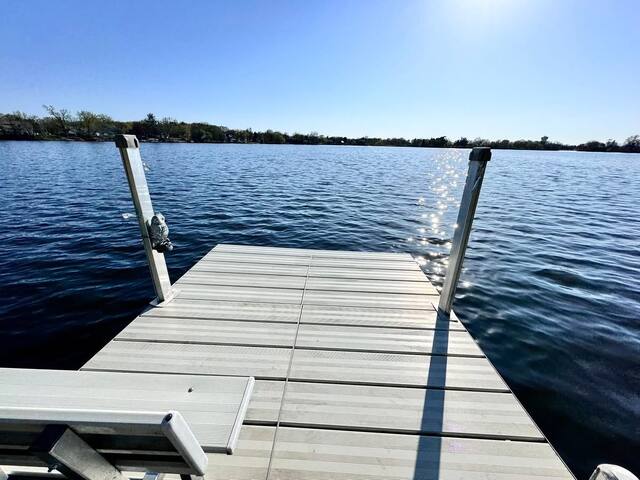 Sunset Point on Lake Orono gallery image 2